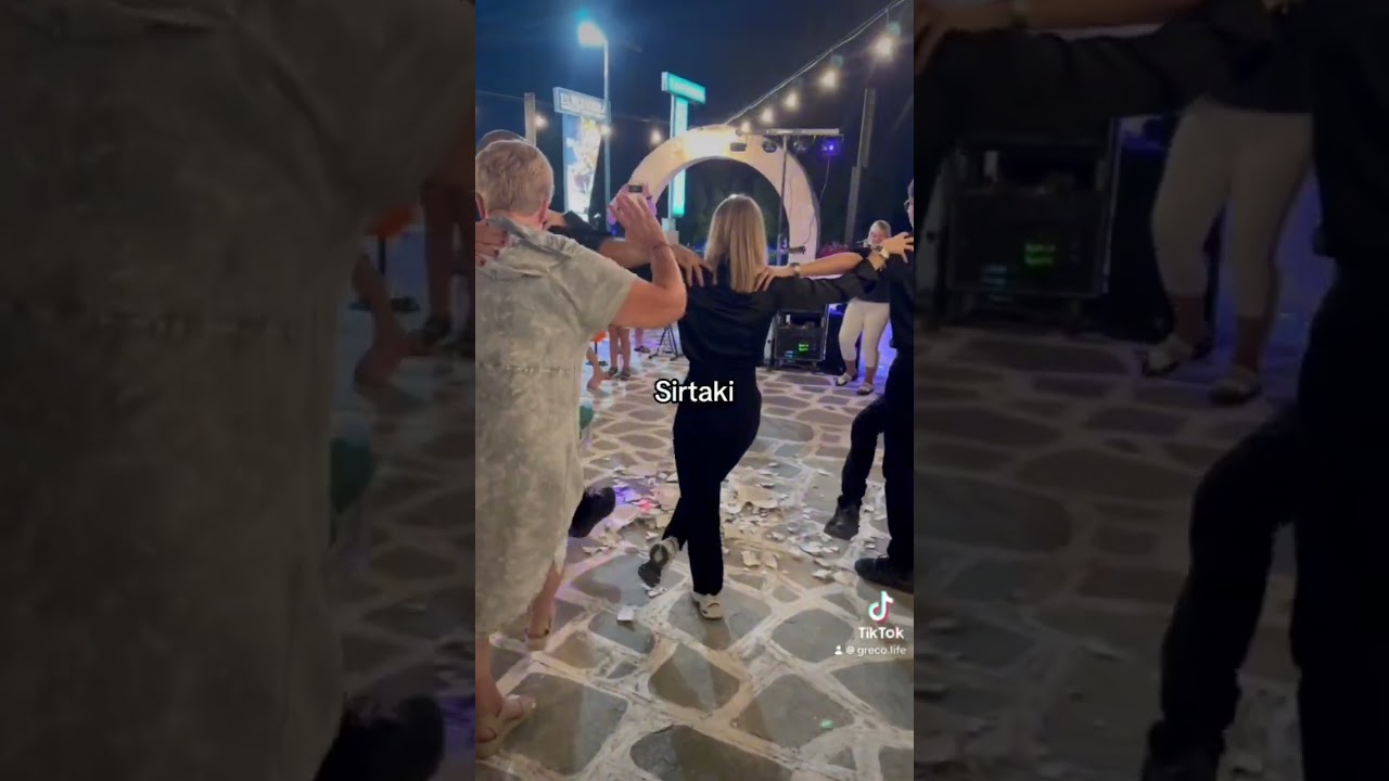 #greekdance #sirtaki #zorba #greece #travel #travelblogger #visitgreece #discovergreece #traditions