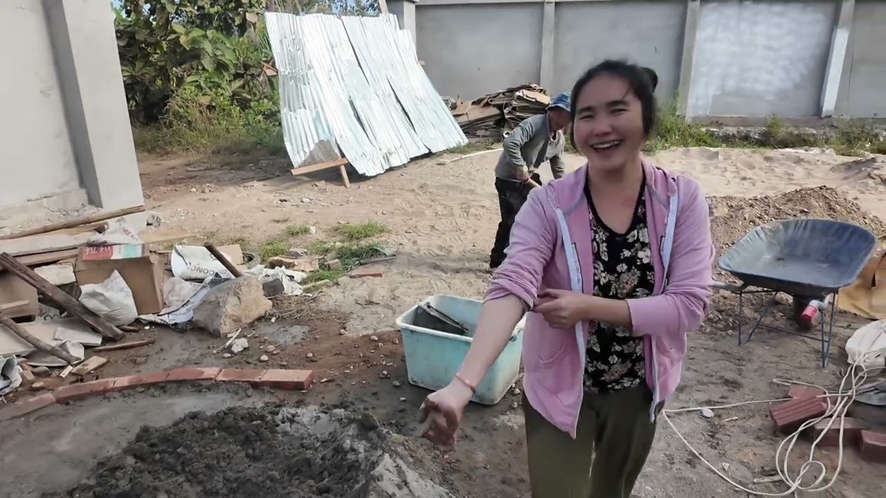 户外厨房打圈梁，丈母娘来帮忙