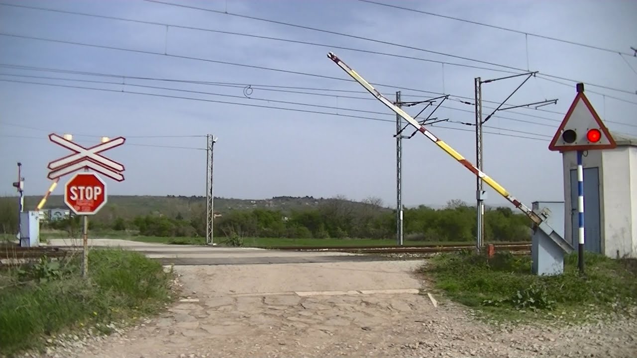 Spoorwegovergang Paraćin (Параћин) (SRB) // Railroad crossing // Железнички прелаз