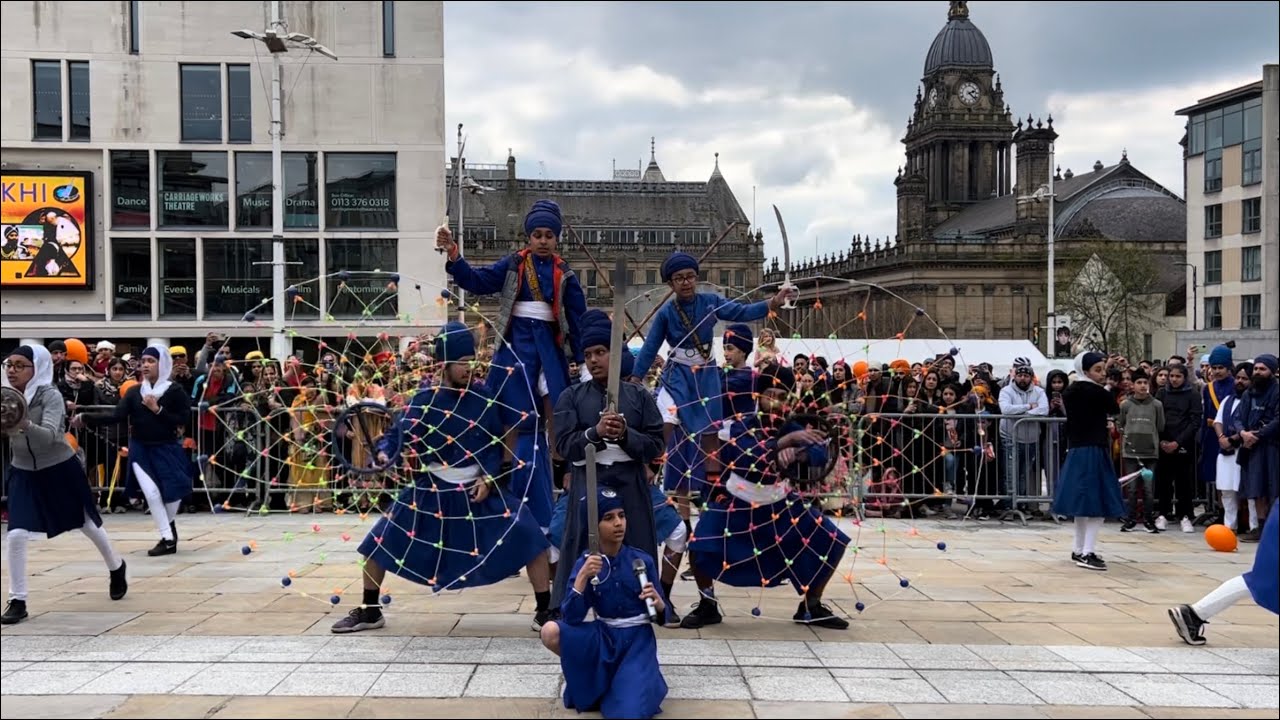 Leeds Nagar Kirtan | Akaali Baba Ajit Singh Ji Gatka Akhara Performance | Millennium Square | 2023