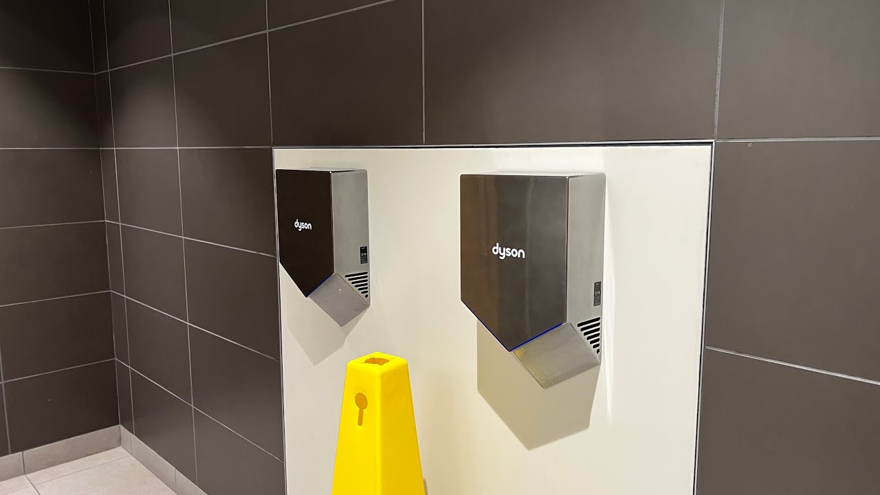 Dyson Airblade Vs (1/2) | McDonald’s, FL-535 | Lake Buena Vista, FL