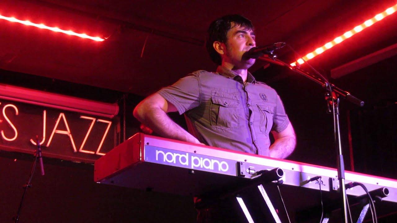 Minitragedia de Arconada ( en 3 segundos ) - Señor Mostaza en Clamores (Madrid)