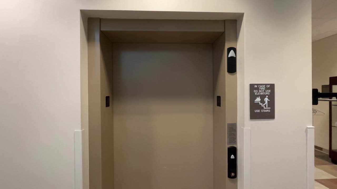 (Low pitched!!!) Schindler 321A Hydraulic Elevator - Dublin Recreational Center - Dublin, OH