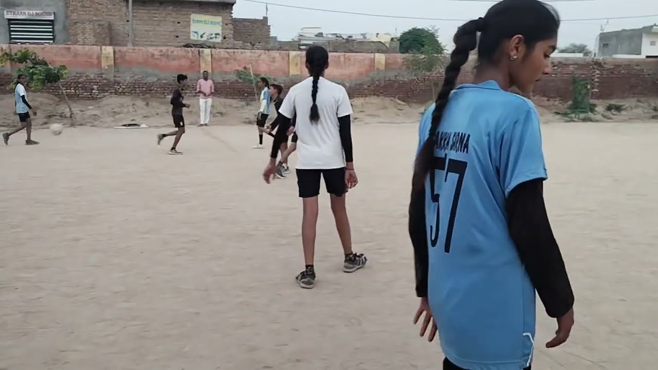 14 years vs 17 years girls Match highlights🥅⚽ || #handball #trending #trendingvideo #shorts #short 