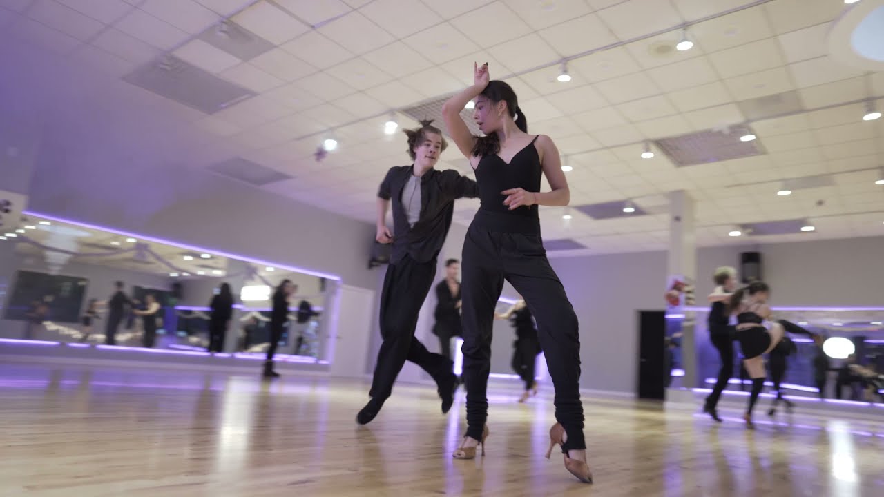 Artem Pukhalskyi & Veronica Rich - Jive | Aesthetic Studios
