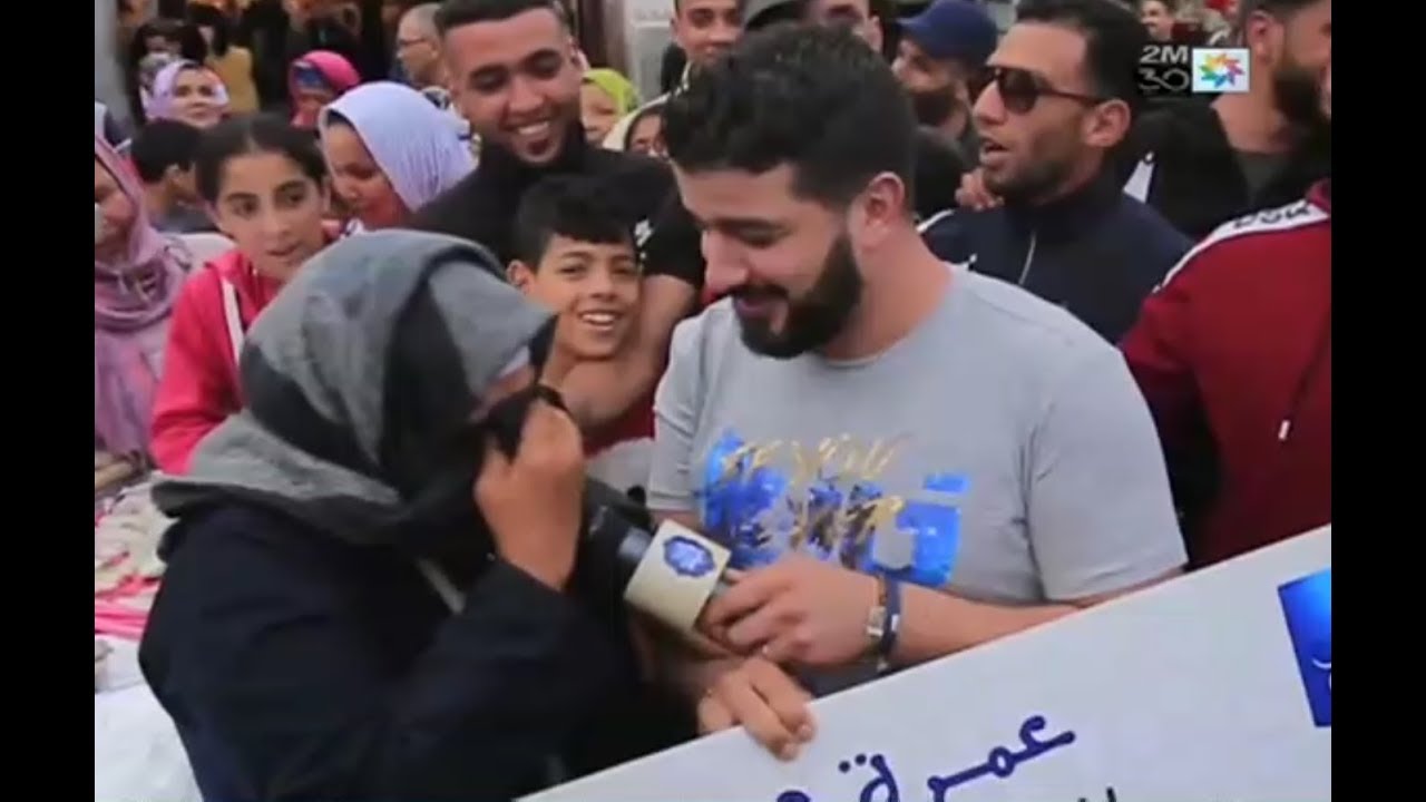 كاميرا "زارتنا البركة" سألت الرباطيين عن أجواء رمضان وأهدت عمرة لسيدة تعمل في التجارة