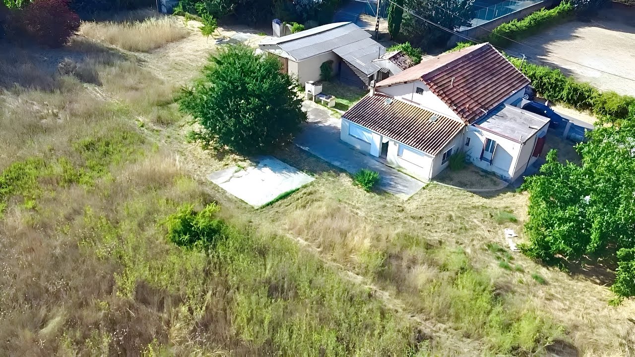 Maison de 120 m&sup2; avec d&eacute;pendances sur 6700 m&sup2; sur TRETS