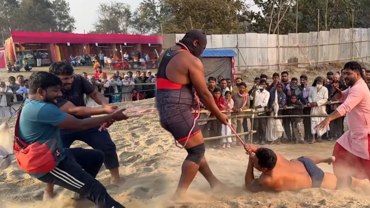 पारस थापा फस गया दो जंगली नकाबपोश के चंगुल में । 2026 की सबसे टॉप कुश्ती ।paras Thapa vs nakabposh .