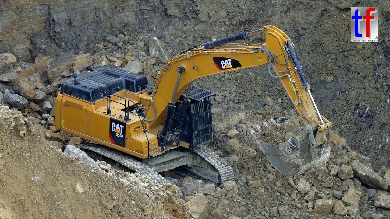 **NEW** CATERPILLAR 352F Testing in a Quarry / Steinbruch, Germany, 2018.