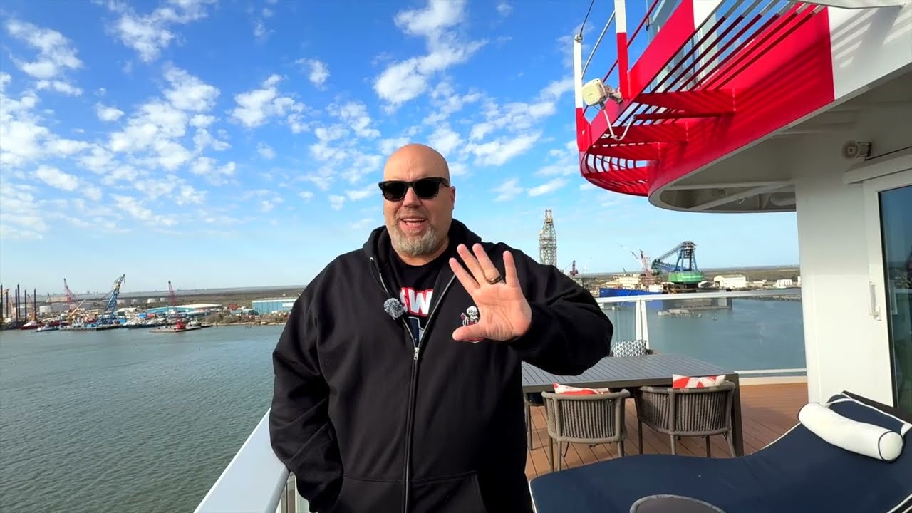 XL AFT Suite 15486 | Carnival Jubilee