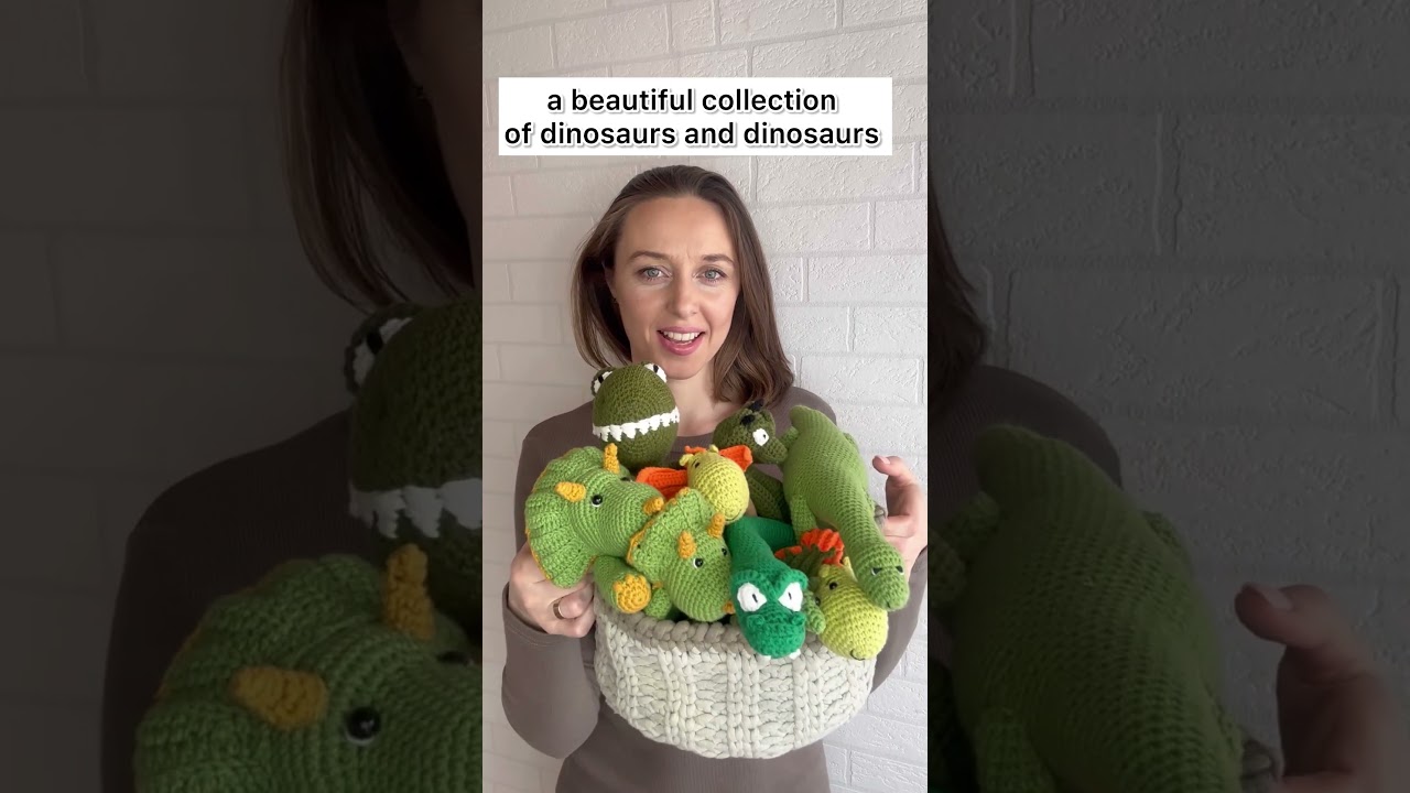 What to crochet with green color yarn #crochetideas #amigurumicrochet #crochetdinosaur