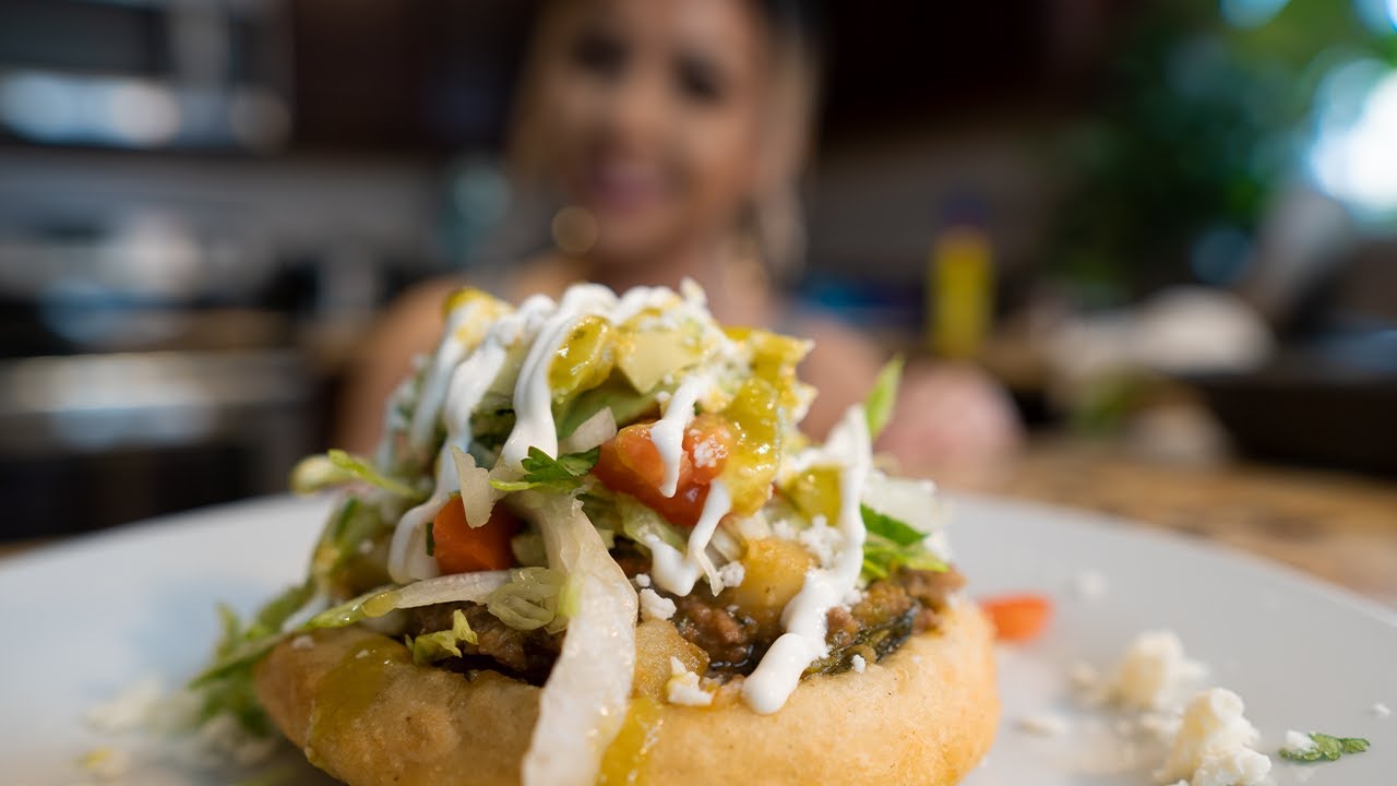 How To Make Sopes With Green Chile Ground Beef