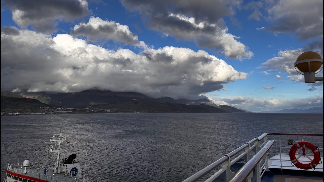 LIVE SAILAWAY USHUAIA ARGENTINA ANTARCTIC GROUP CRUISE SAPPHIRE PRINCESS