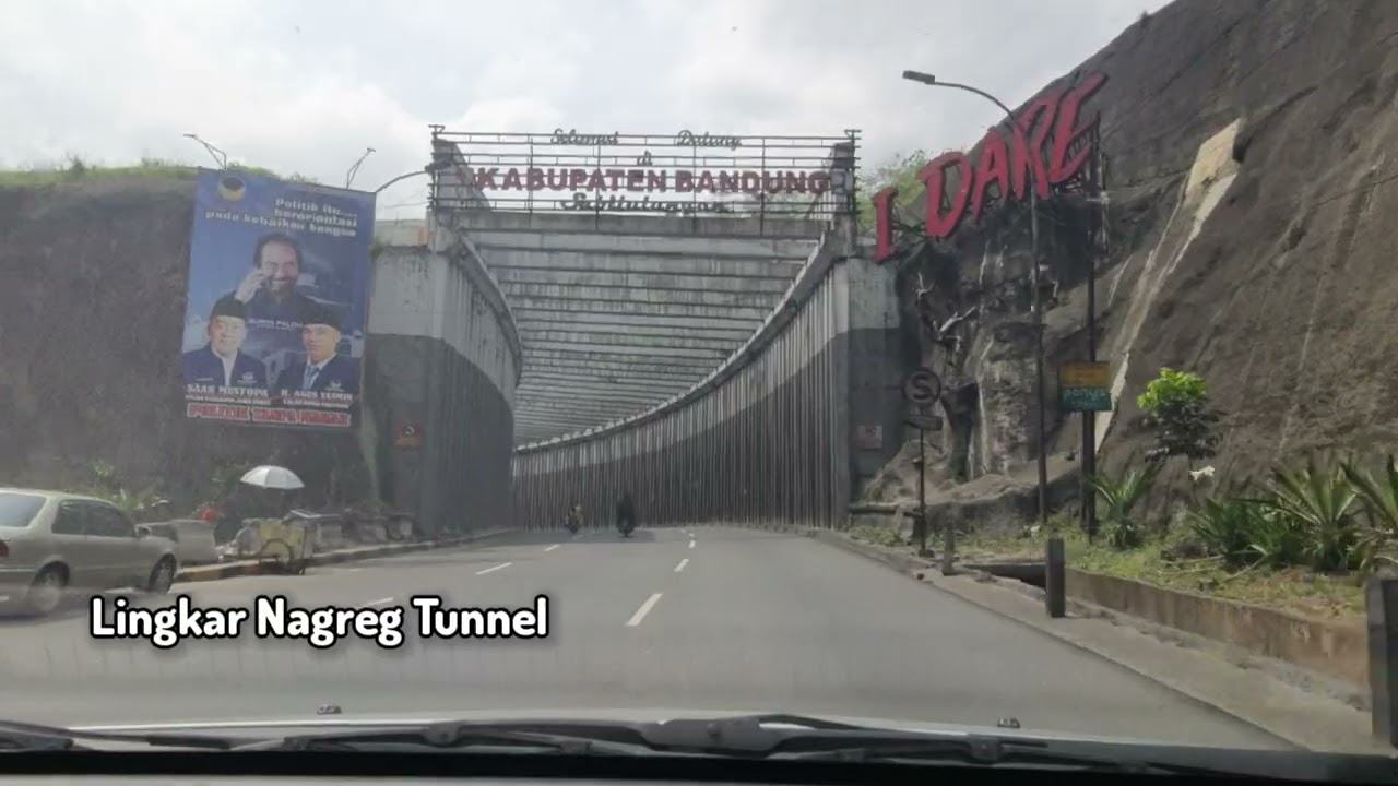 Jalan Raya Lingkar Nagreg. Nagreg, Bandung.