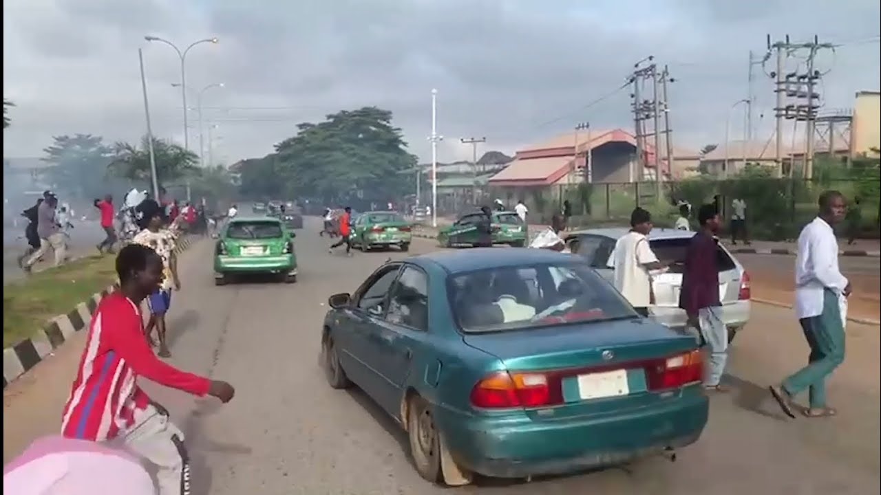 Eagle Square Sealed As Police Clash With Protesters