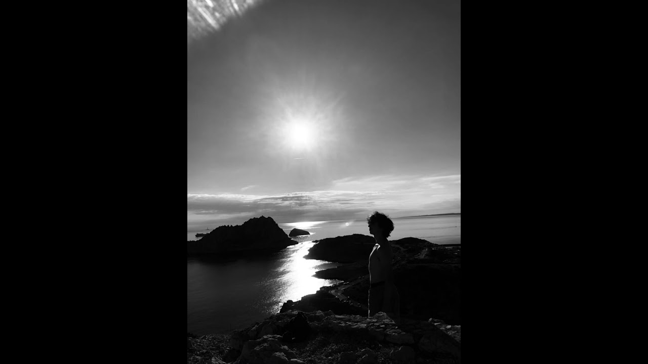Un enfant... - composition