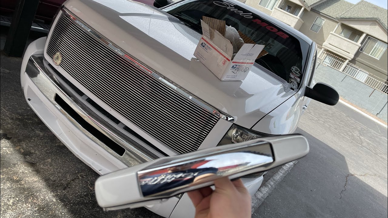 Installing 2-tone Color Matched door handles on my Silverado