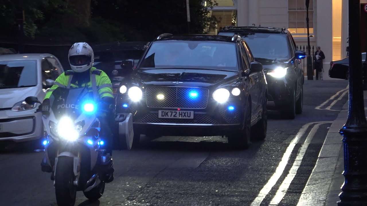 Princess Anne's two-car motorcade escorted by SEG | Attends a dinner at Prince Phillip House