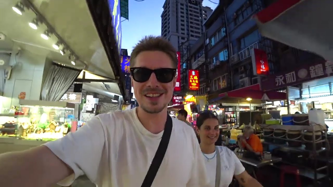 Getting Boozed Up in Taiwan ! 