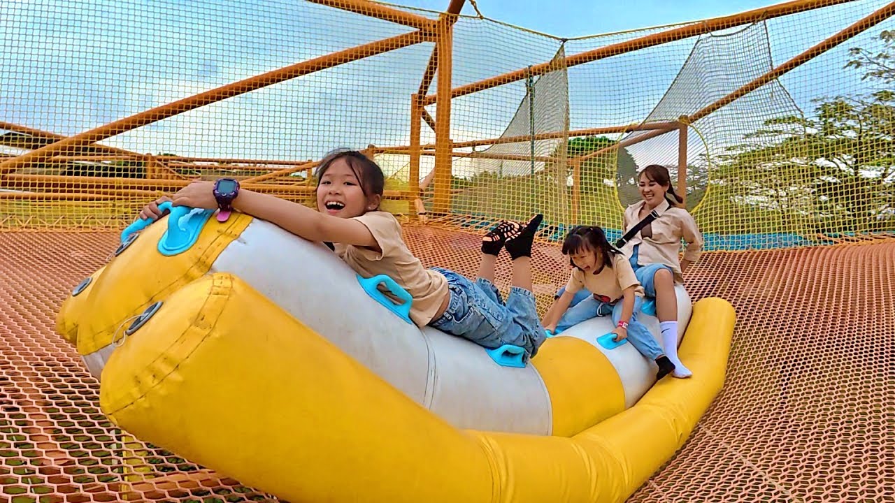 Main Mainan Balon Perahu, Balon Donat, Ayunan dan Mandi Bola - Playground Anak