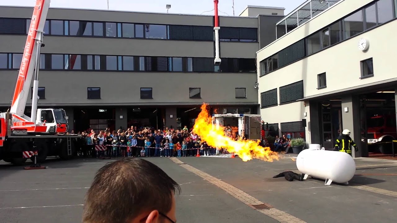 Tag der Offenen Tür Berufsfeuerwehr Kassel Wache 1 Gas Brand