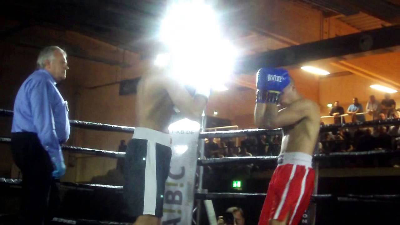 Emin Atra vs. Radovan Petrovic  19.9.15 Full Fight