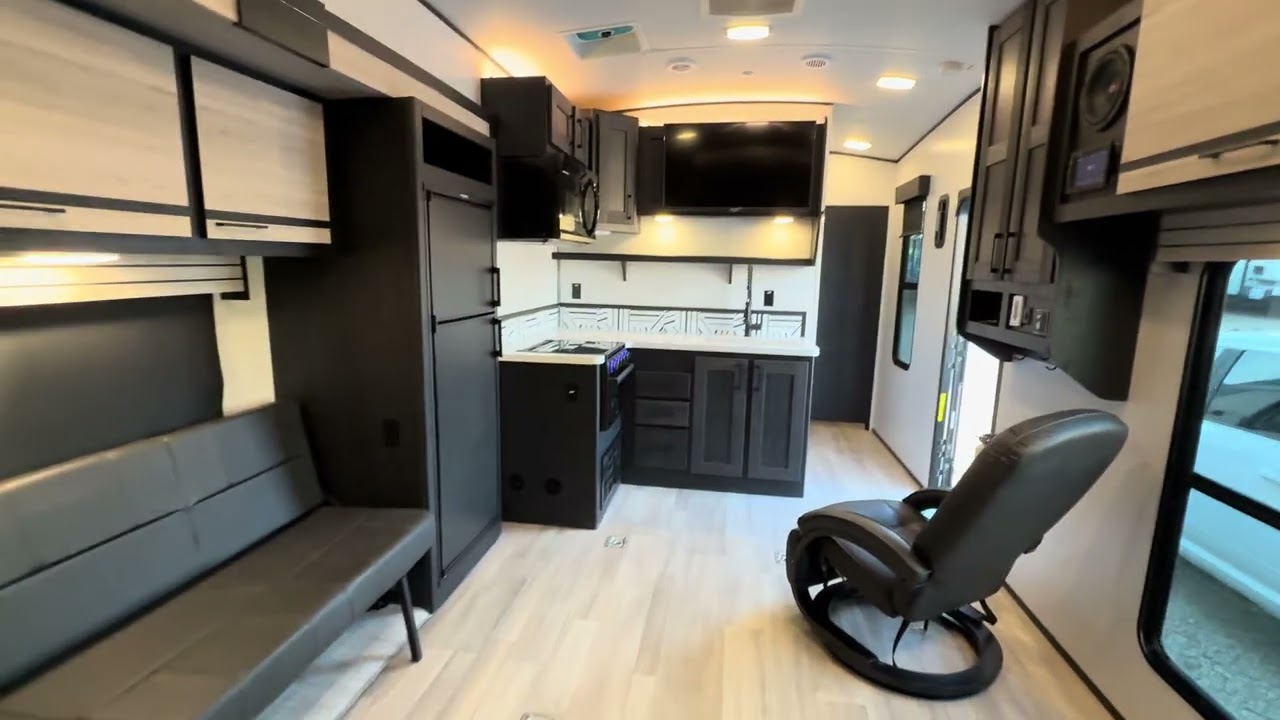 2022 Cruiser Corp Stryker ST2816