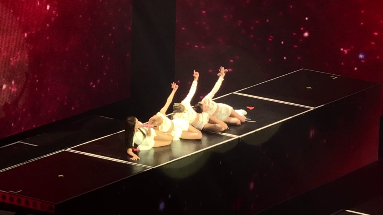 [01] 블랙핑크 BLACKPINK in Berlin with KIA - Ddu-Du Ddu-Du, Forever Young