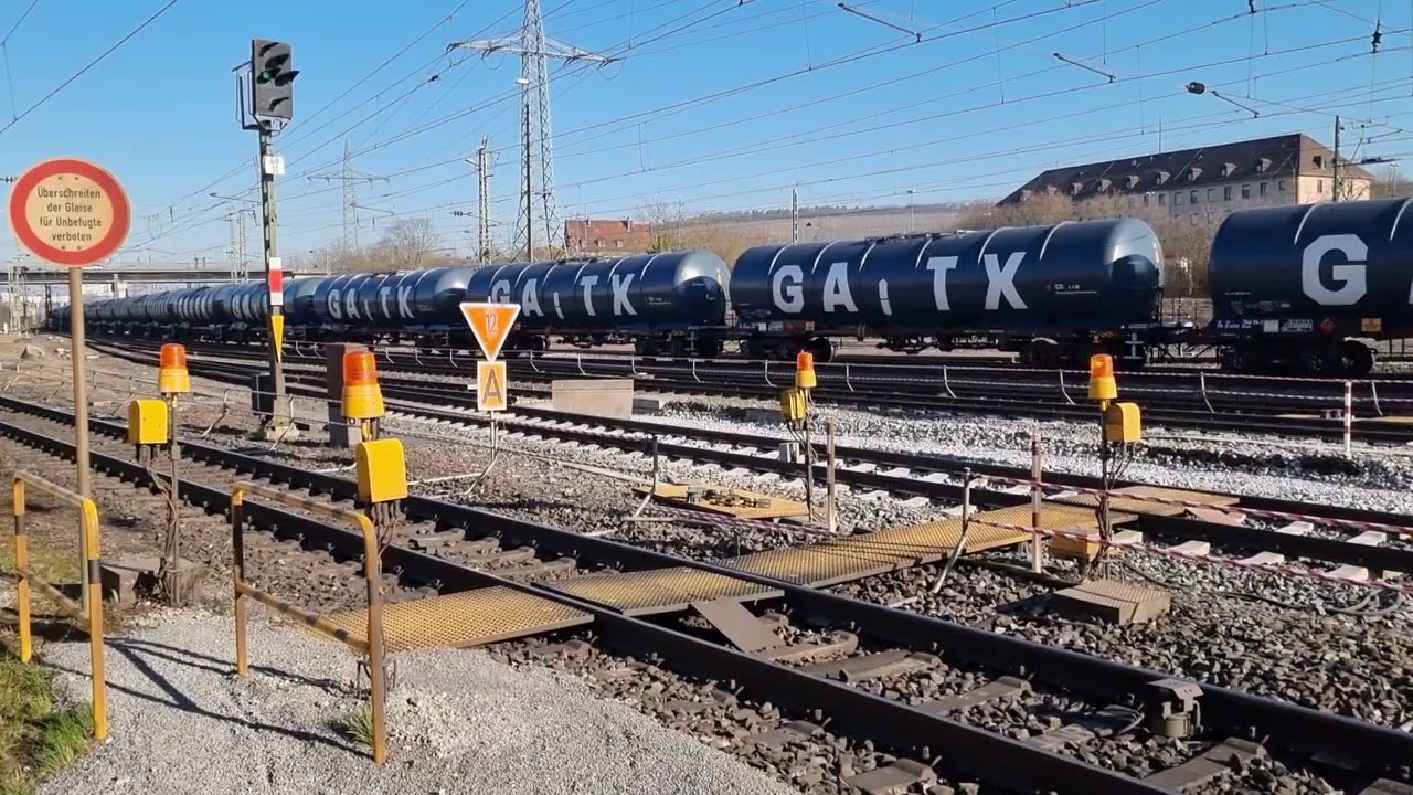 Grundlage Teil 15. Oberleitungserdung beiderseits des Baugleis. Uszynienie sieci trakcyjnej.