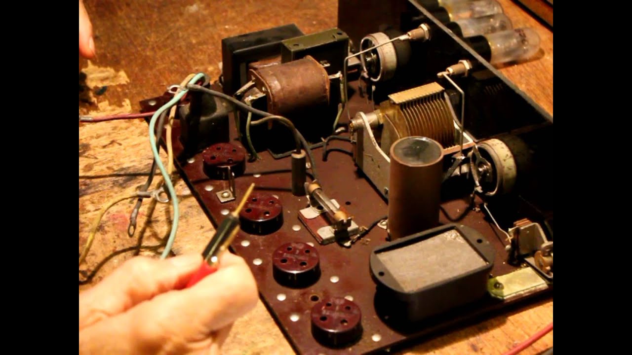Restoring an old 20's portable battery radio.