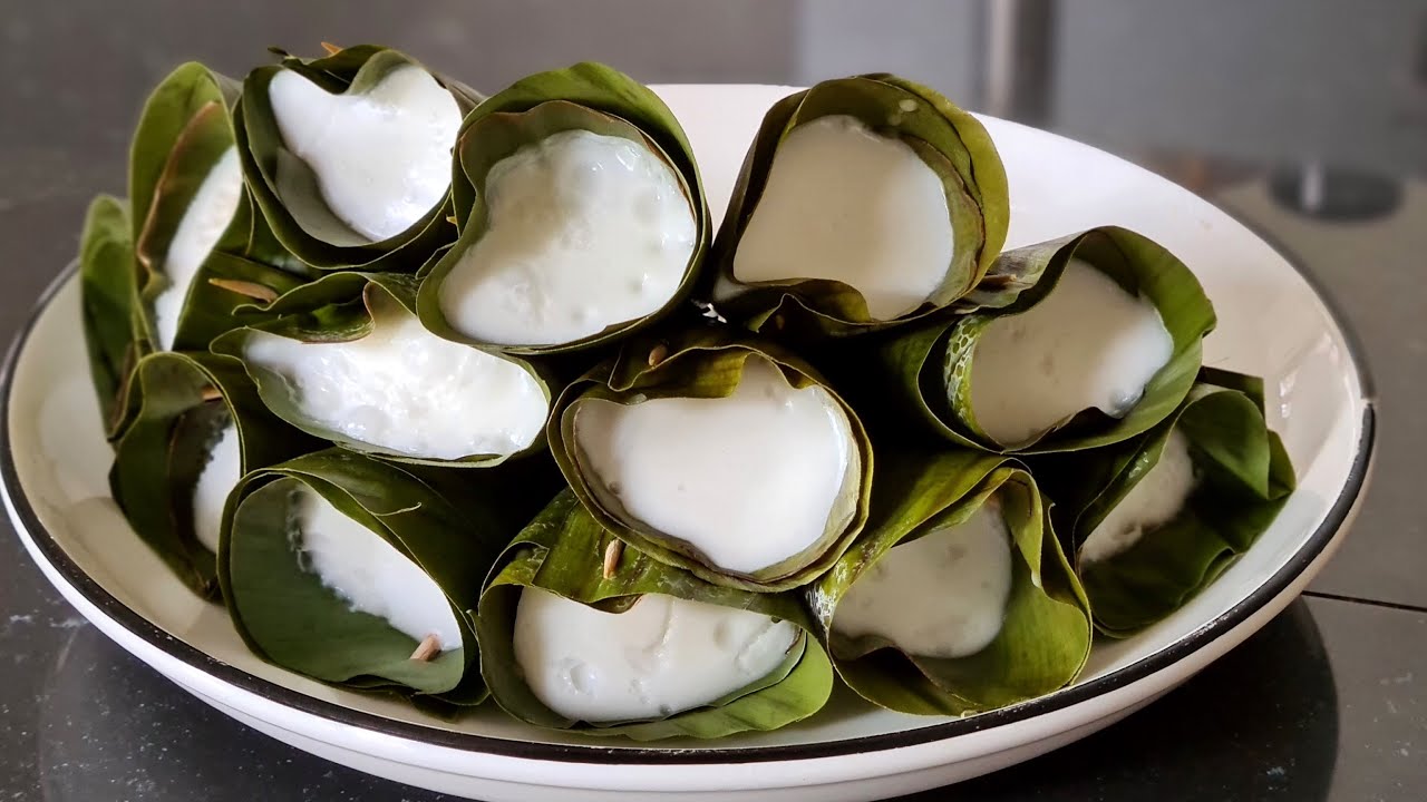 Kalau kamu punya santan dan gula merah buat jajanan enak ini, cuma diaduk kue clorot / kue pasung