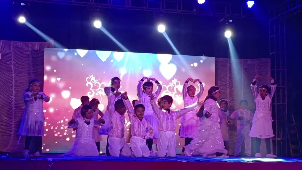 Rehha' s performance in school annual day #everyone #kidsdance 