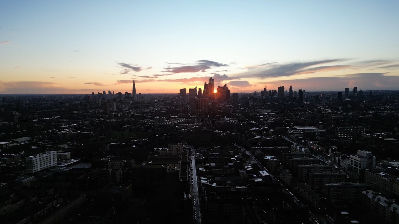 Golden Hour Drone Footage in Mile End Park, London (DJI Mini 3 Pro)