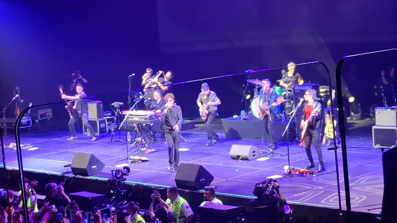 Andrés Calamaro con Facundo Soto - El Salmon (Movistar Arena Martes 25 de Noviembre 2025)