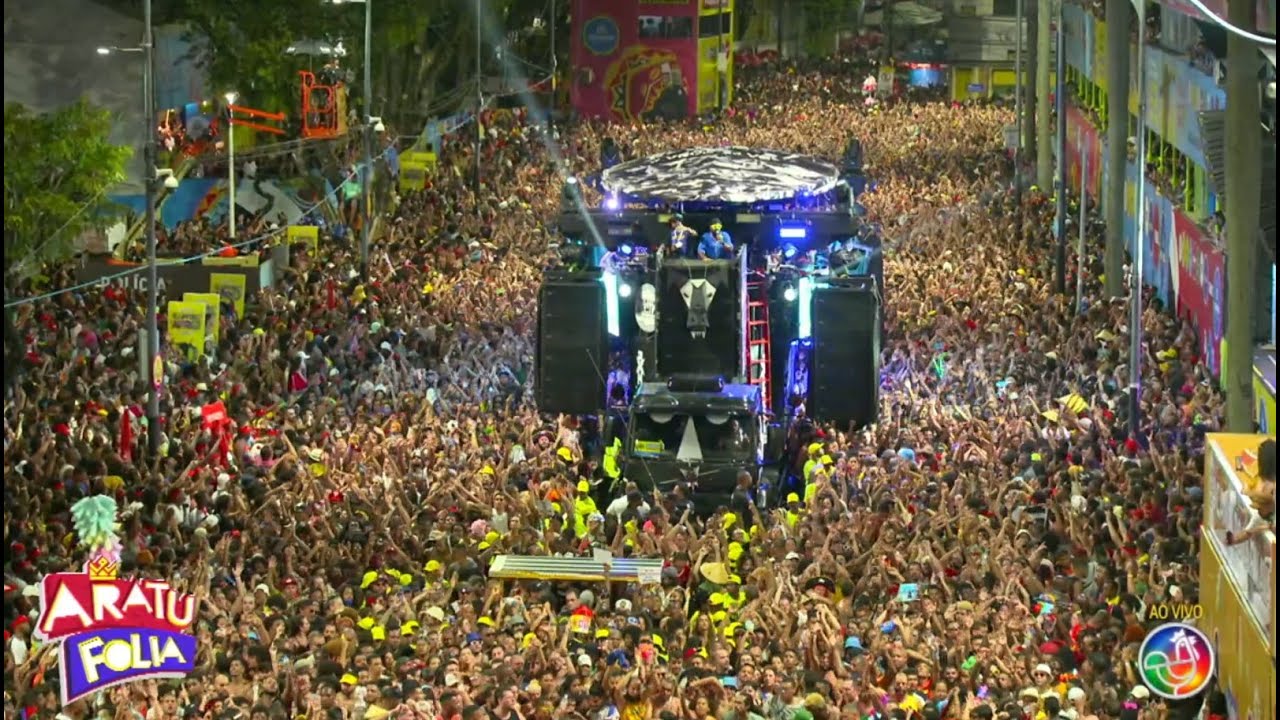 BaianaSystem faz o chão tremer com o Navio Pirata no Campo Grande neste Carnaval