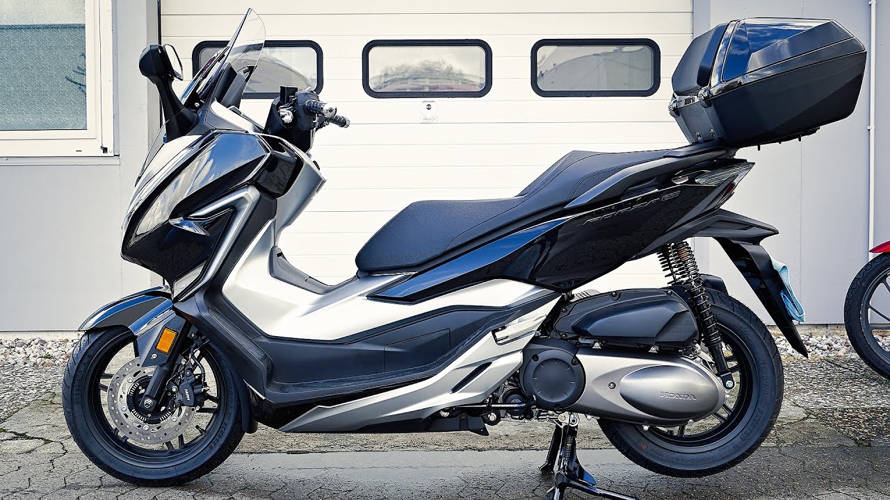 Honda Forza 300 Test