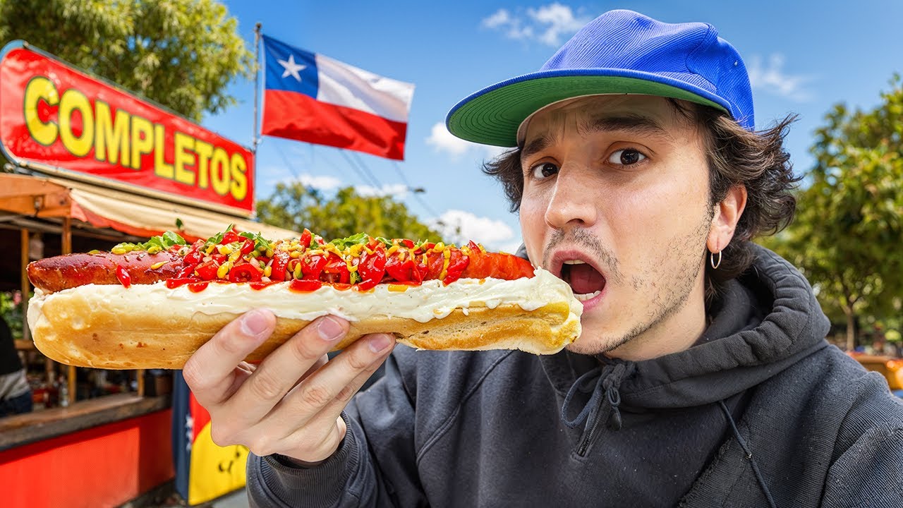 Probé los Famosos Hot Dogs ''Completos'' de Chile