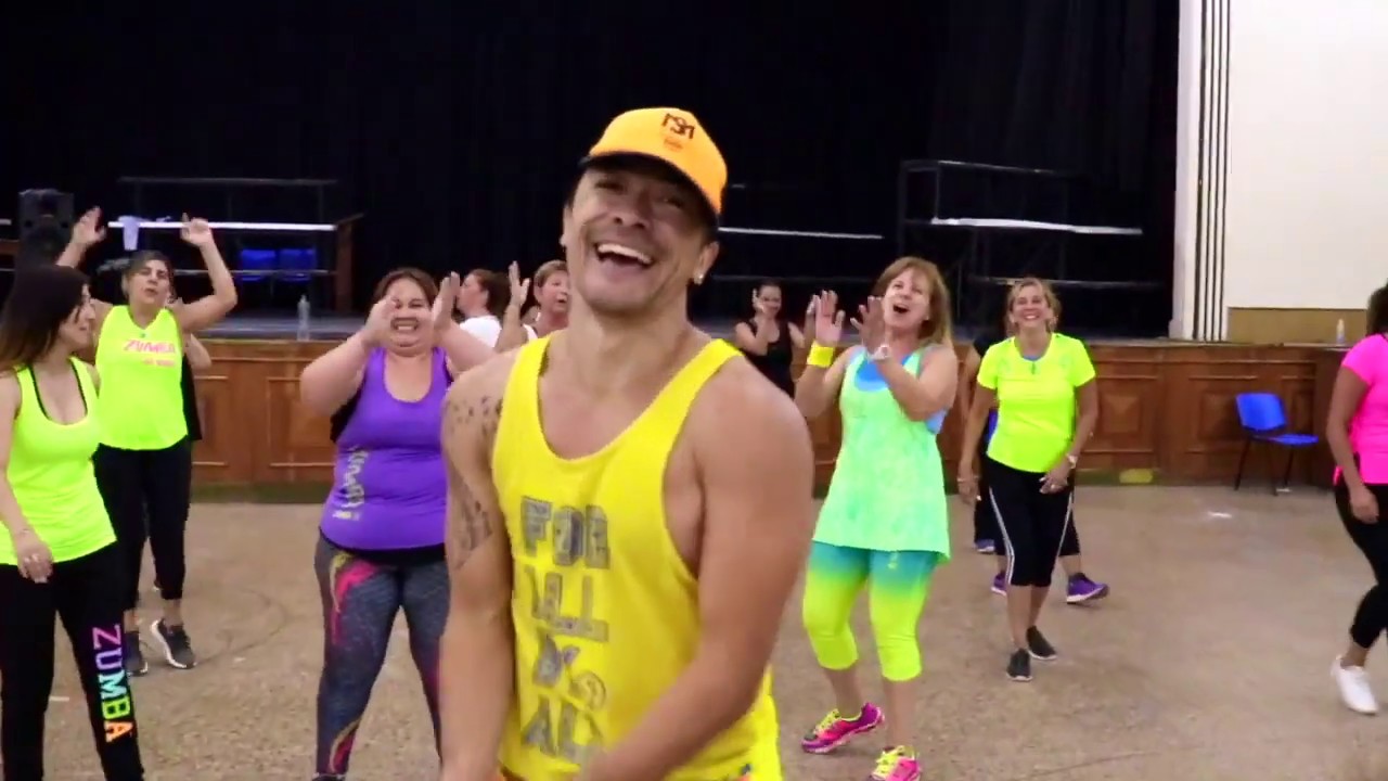 Con Calma by Daddy Yankee & Snow | Zumba® | Marce Soto