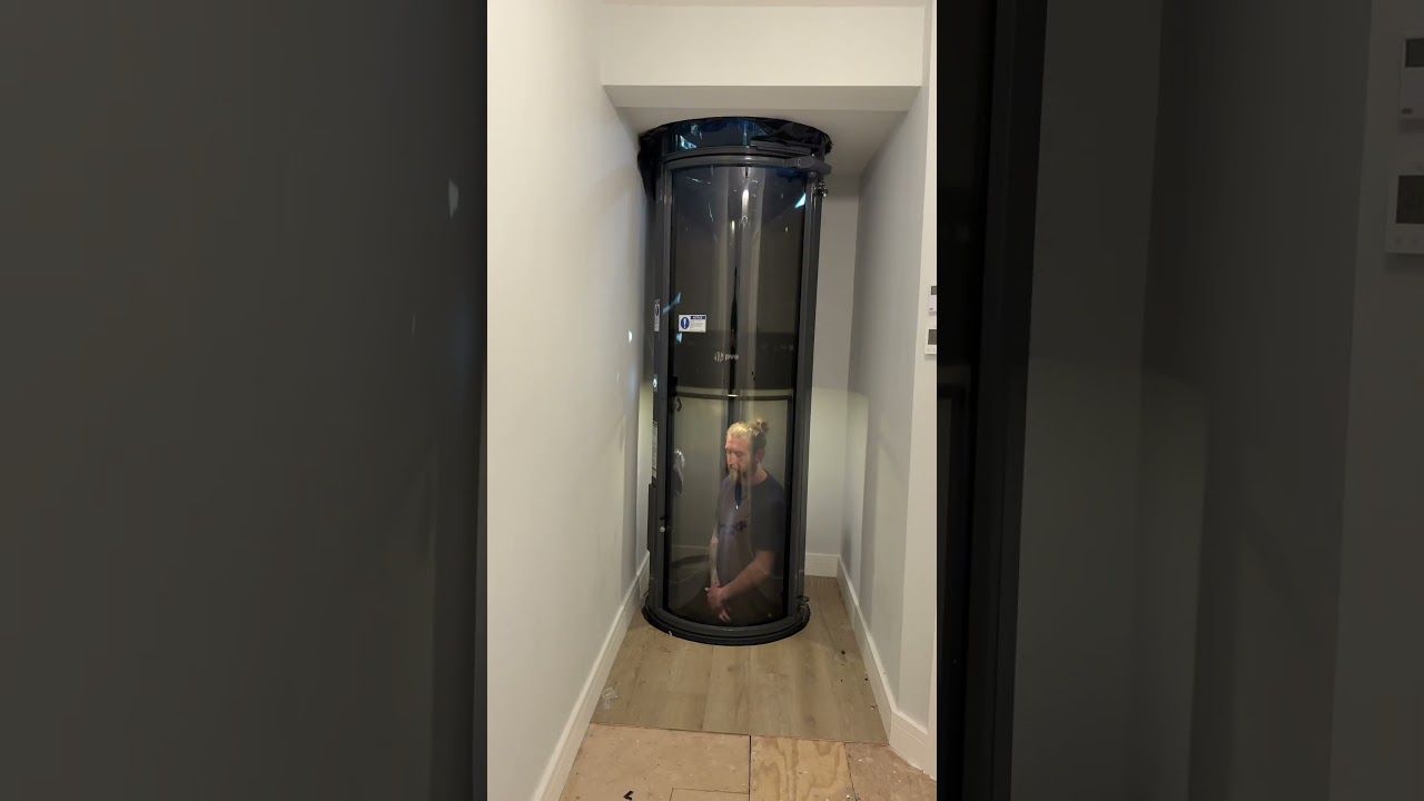 PVE 30 vacuum elevator, see it in use