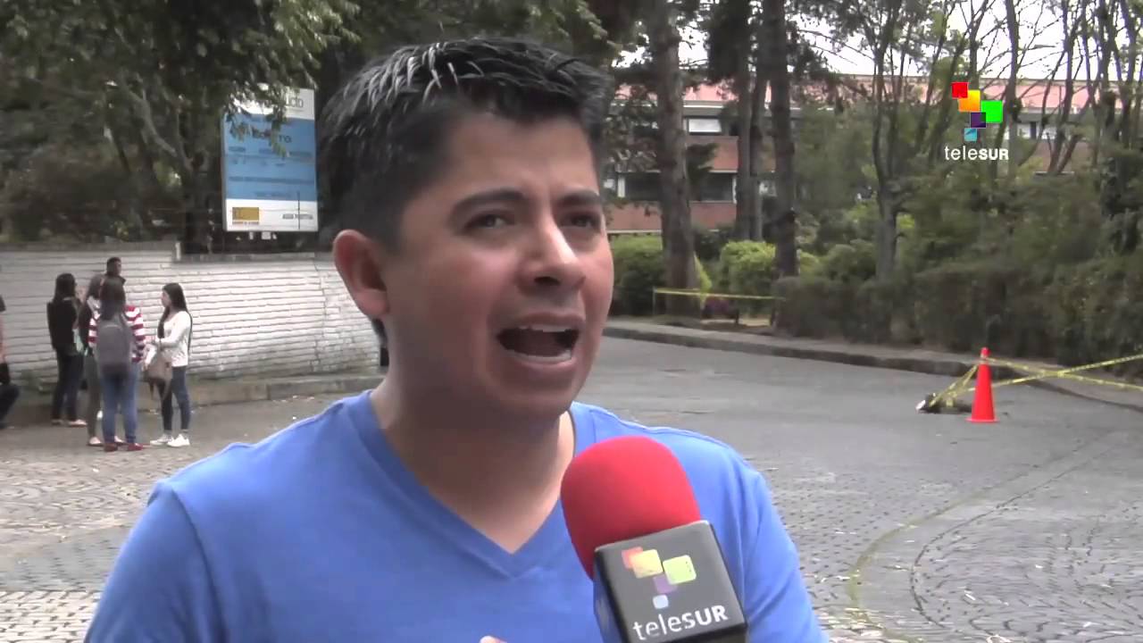Colombian Senate debates politicians' paramilitary links