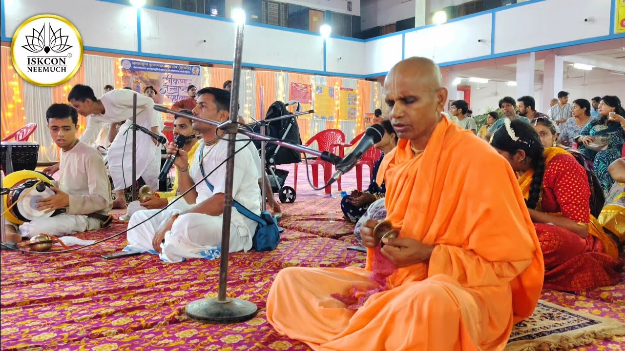 Blissful Kirtan ✨ by HH Bhakti Prema Swami Maharaj Ji on Janmashtami🦚 Mahotsav  @hhbhaktipremaswami 