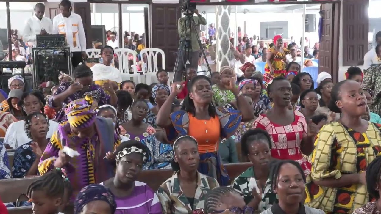Fr EZOUA JACQUES 02 Culte Eglise Abidjan 2026 02 01 11 46 26