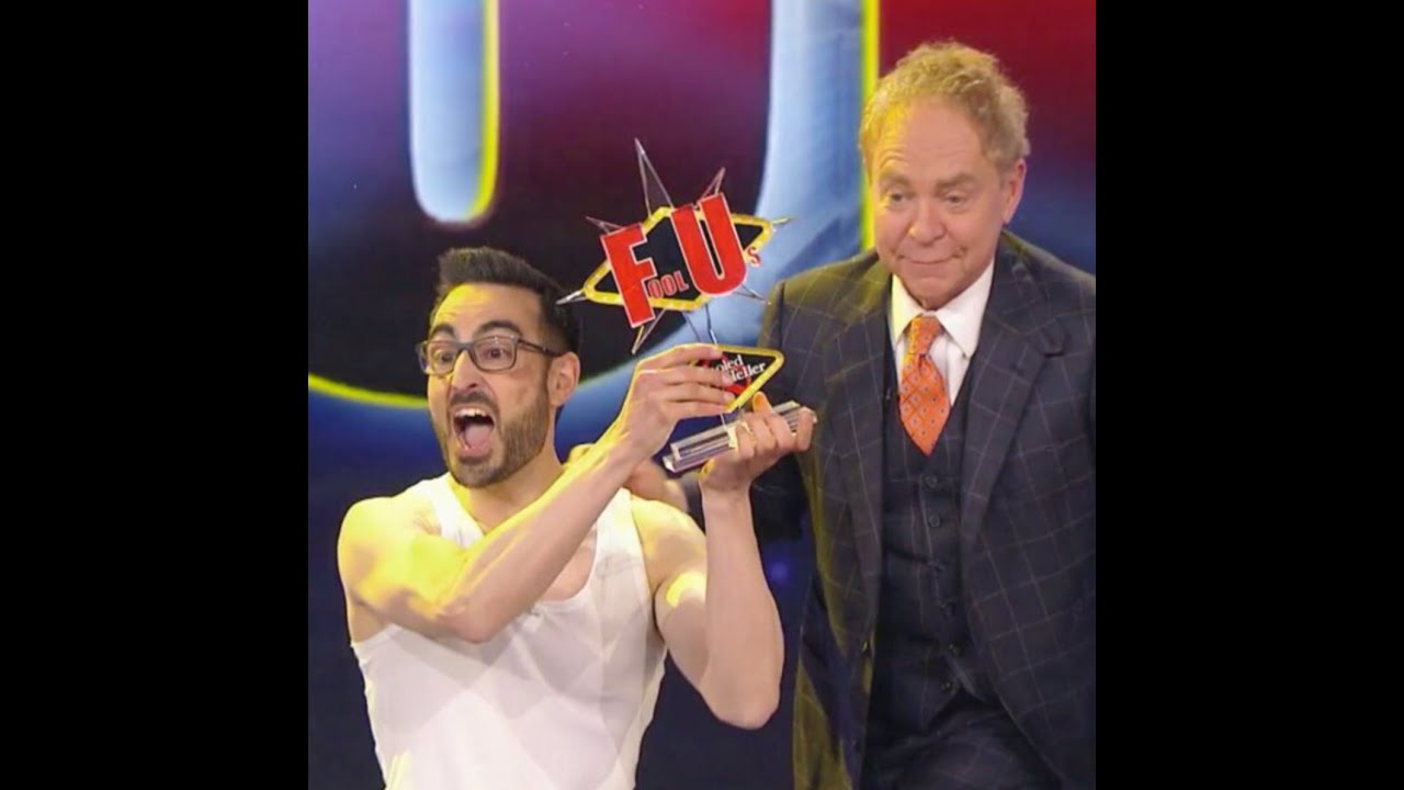 Ring to Shoelace &ndash; Adri&aacute;n Carratal&aacute;