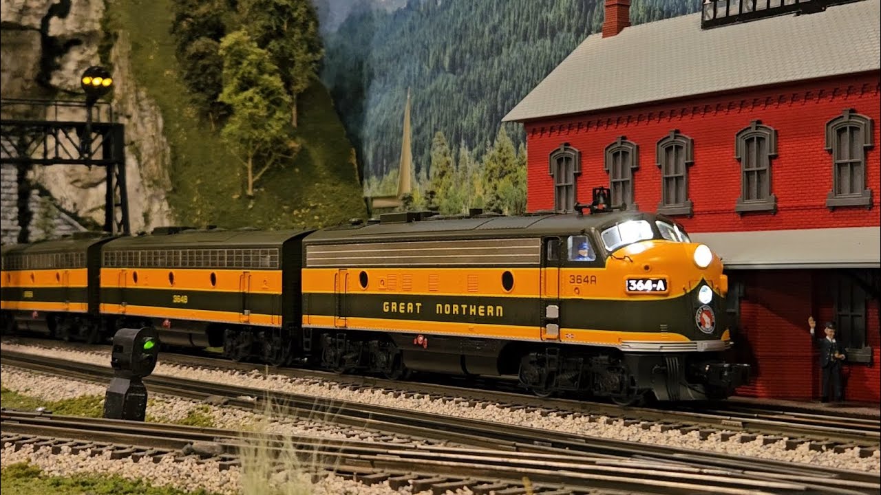 Lionel Legacy Great Northern EMD F7's #364