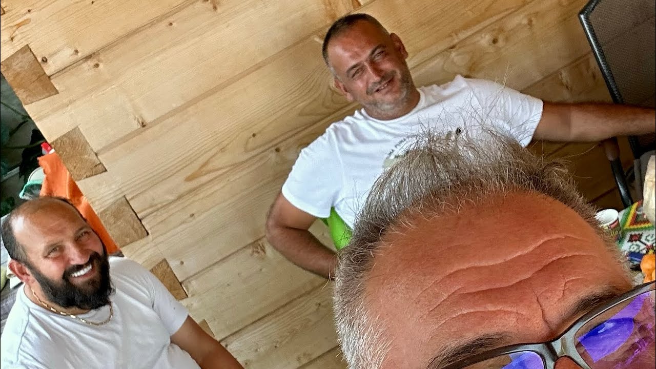 AM LUAT BANI AMPRUMUT PENTRU DOUA BOTEZURI