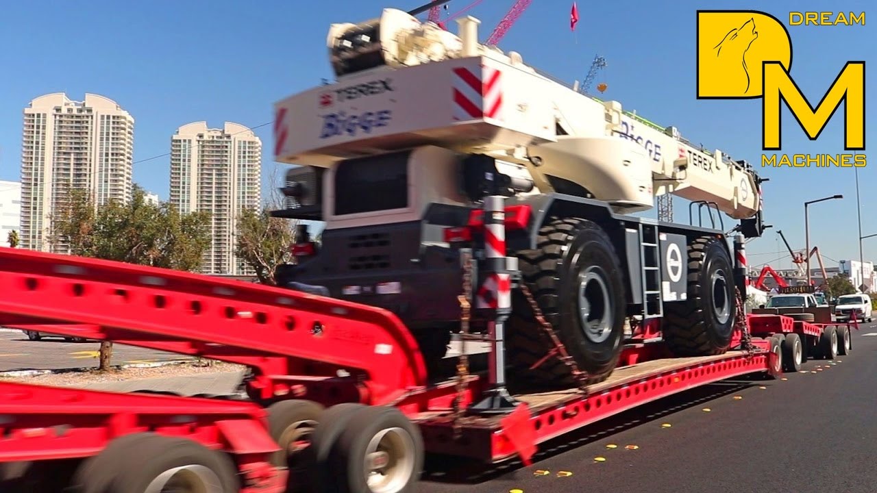 LOADING HUGE TEREX CRANE ON TRAILER + MOVING OUT FROM CONEXPO LAS VEGAS