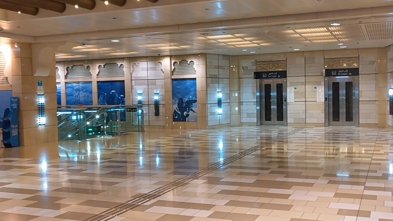 The Most beautiful metro in the world...The Dubai Metro..a tour of Al Ras metro station..