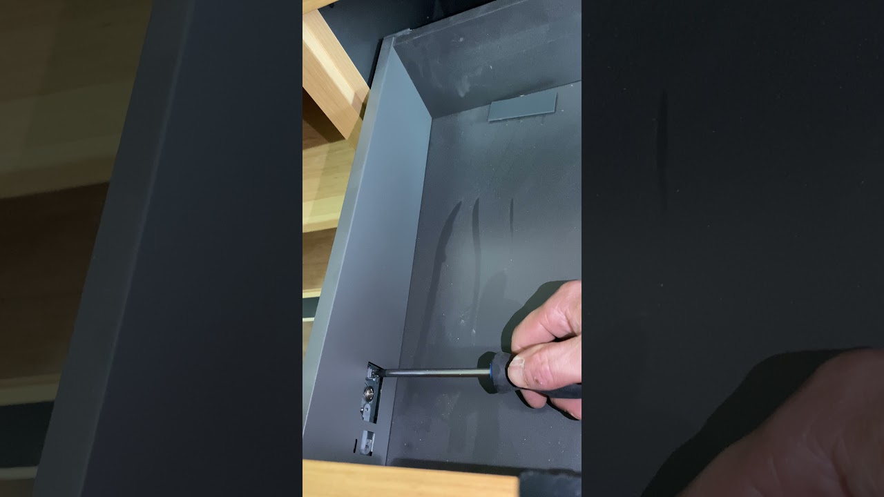 AJUSTEMENT DES TIROIRS, PREMIÈRE MÉTHODE