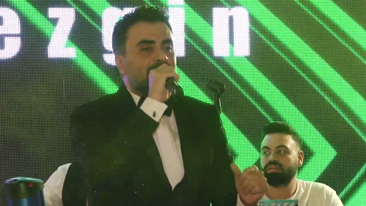 Ulaş Sezgin - Dünyadan Uzak