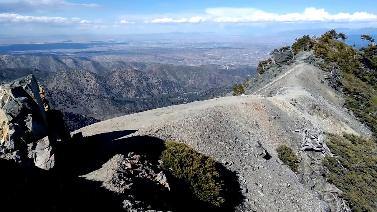 Scariest section of Devil's Backbone Trailhead on my way to Mt Baldy summit.